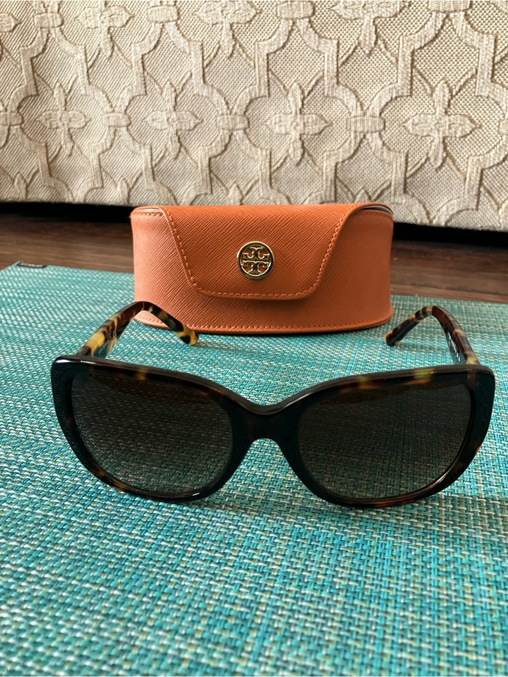Tory Burch Tortoise Shell Sunglasses with case